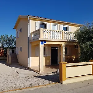  Apartman Ana